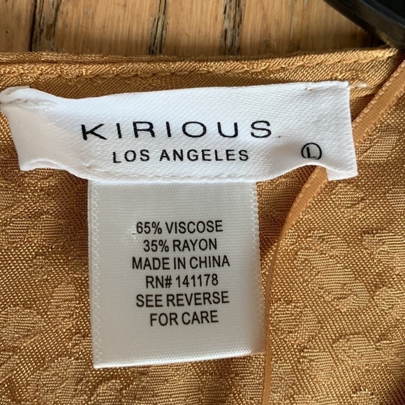NWT KIRIOUS Los Angeles Tan Top Long Sleeve Large - Picture 5 of 5